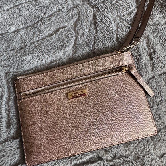 kate spade Handbags - Kate Spade Rose Gold Wristlet